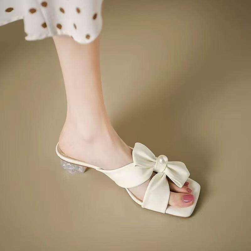 

Crystal thick heel cool slippers bow toe middle heel wear one pedal and half drag wear soft leather low heel 40