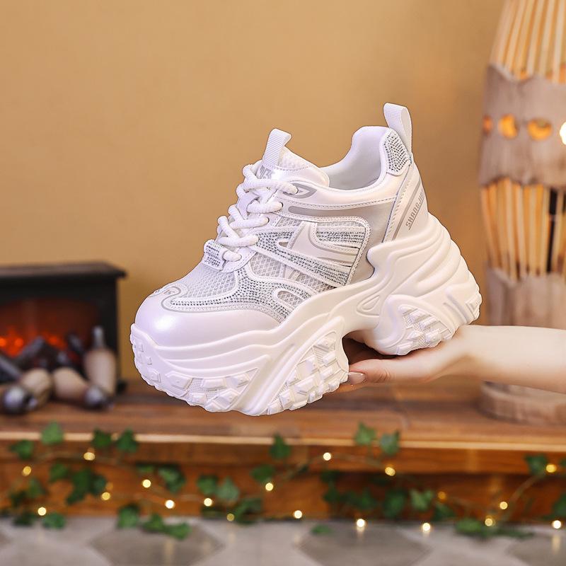 Dad Shoes Women's Summer and Autumn 2025 New Round Head Thick Sole Inner Height Increase Leather Women's Versatile Casual Sports Shoes