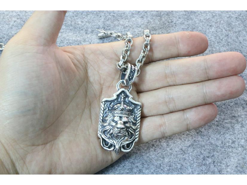 Trendy Men's Sterling Silver Lion Head Pendant Necklace - Punk Rock Style with Crown