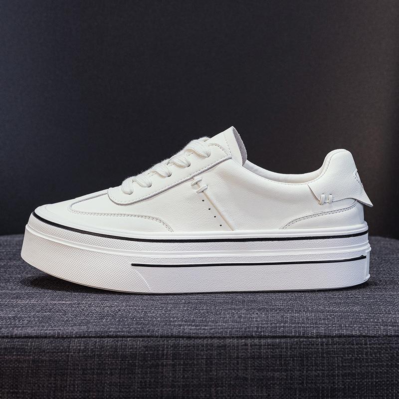 2025 Autumn New Versatile Board Shoes Student Low-top Harajuku Korean Version Casual Shoes Niche White Shoes Breathable Women's Shoes