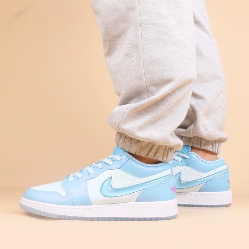 Jordan 1 Low SE Aquarius Blue GS FN7366-400