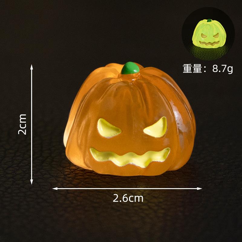 New Halloween luminous pumpkin lamp micro-landscape gardening landscaping accessories, creative car luminous ornaments