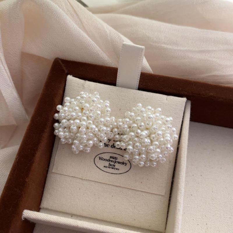Boucles d'oreilles Cluster Fleur de Perle Coréenne Haut de Gamme Boucles d'oreilles Simple Tempérament Boucles d'oreilles Feux d'artifice Boucles d'oreilles Personnalisées Fleur Perles Boucles d'oreilles pour Femme