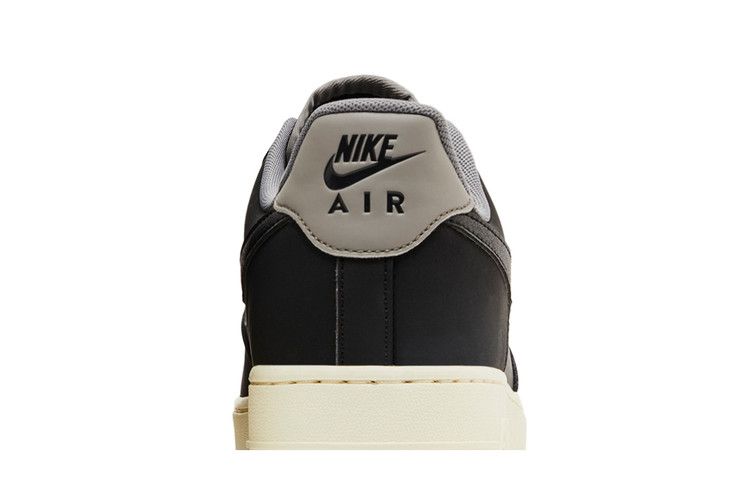 Nike Air Force 1 Low '07 LV8 Schwarz Flat Pewter
