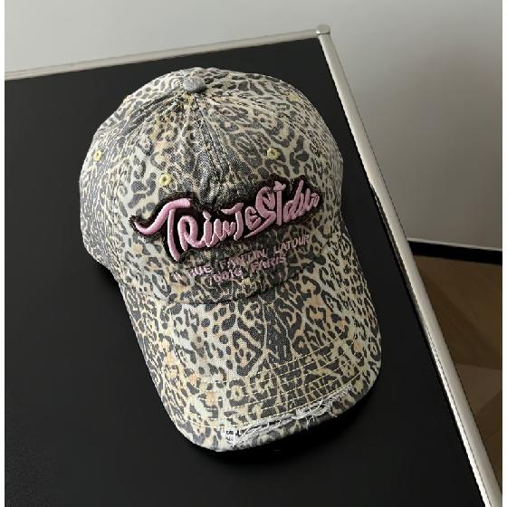 

Dilireba s same style camouflage leopard print baseball cap for men and women, vintage new model, washed with embroidered letters Adjustable