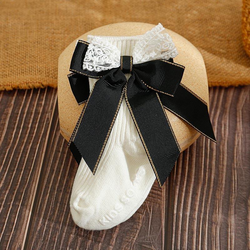 

0-1year Princess Girl Lace Bow Socks Rubber Bottom Anti Slip Socks Black White Color Infant Long Sock Four Seasons Cotton Sock fit 6-12 months