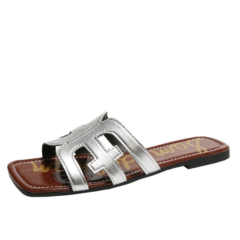 

Женские полые шлепанцы на плоской подошве, летние туфли с квадратным носком в стиле ретро, ​​повседневные пляжные шлепанцы на открытом воздухе 43 серебряный