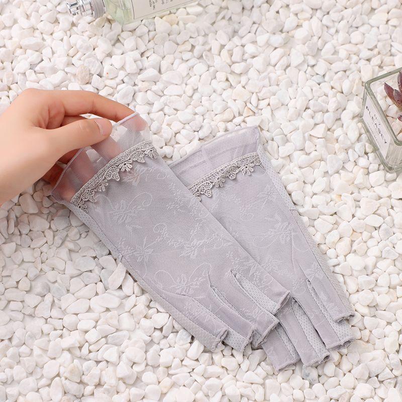 

Ice Silk Half Finger Sun Protection Gloves Women Summer Thin Elastic Outdoor Driving Riding Non-Slip Breathable Office Writing Hand Guard A- 8109 Ice Silk half finger-Gray One size