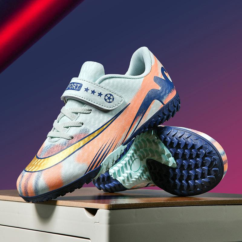 Amazon's new low-top Velcro football shoes boys training medium children and girls broken nail competition shoes