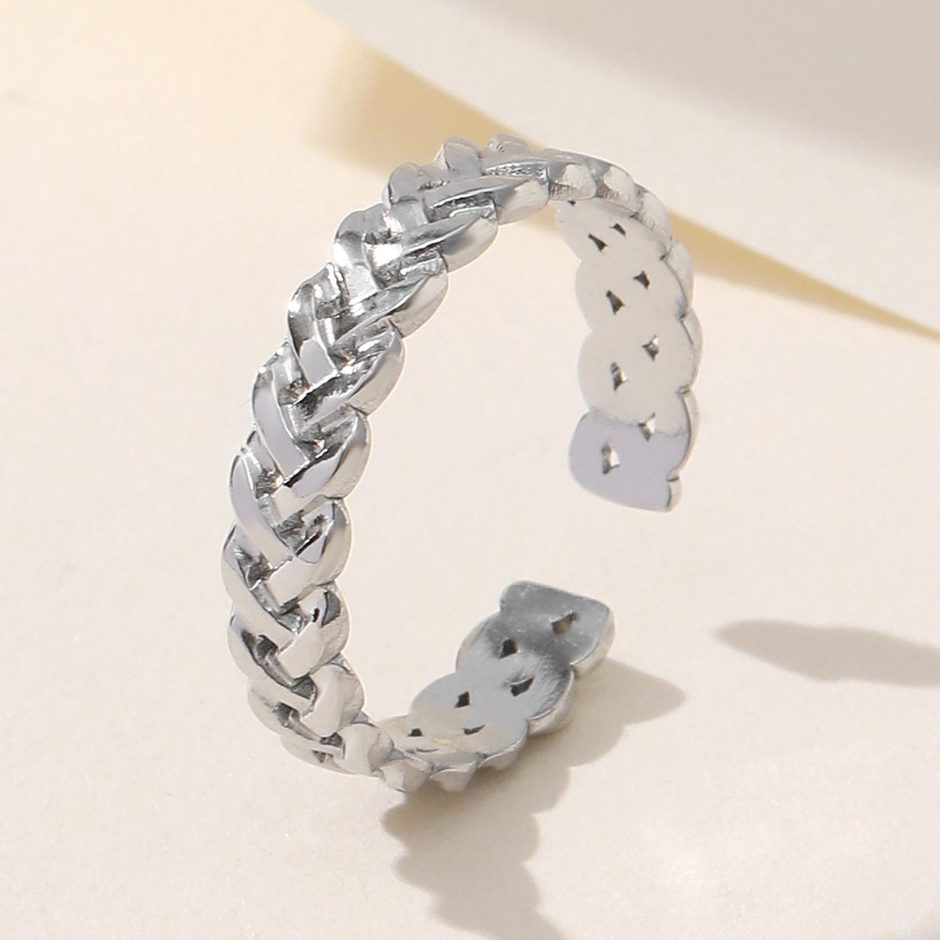 Three-Dimensional Titanium Steel Adjustable Chain Ring for Women