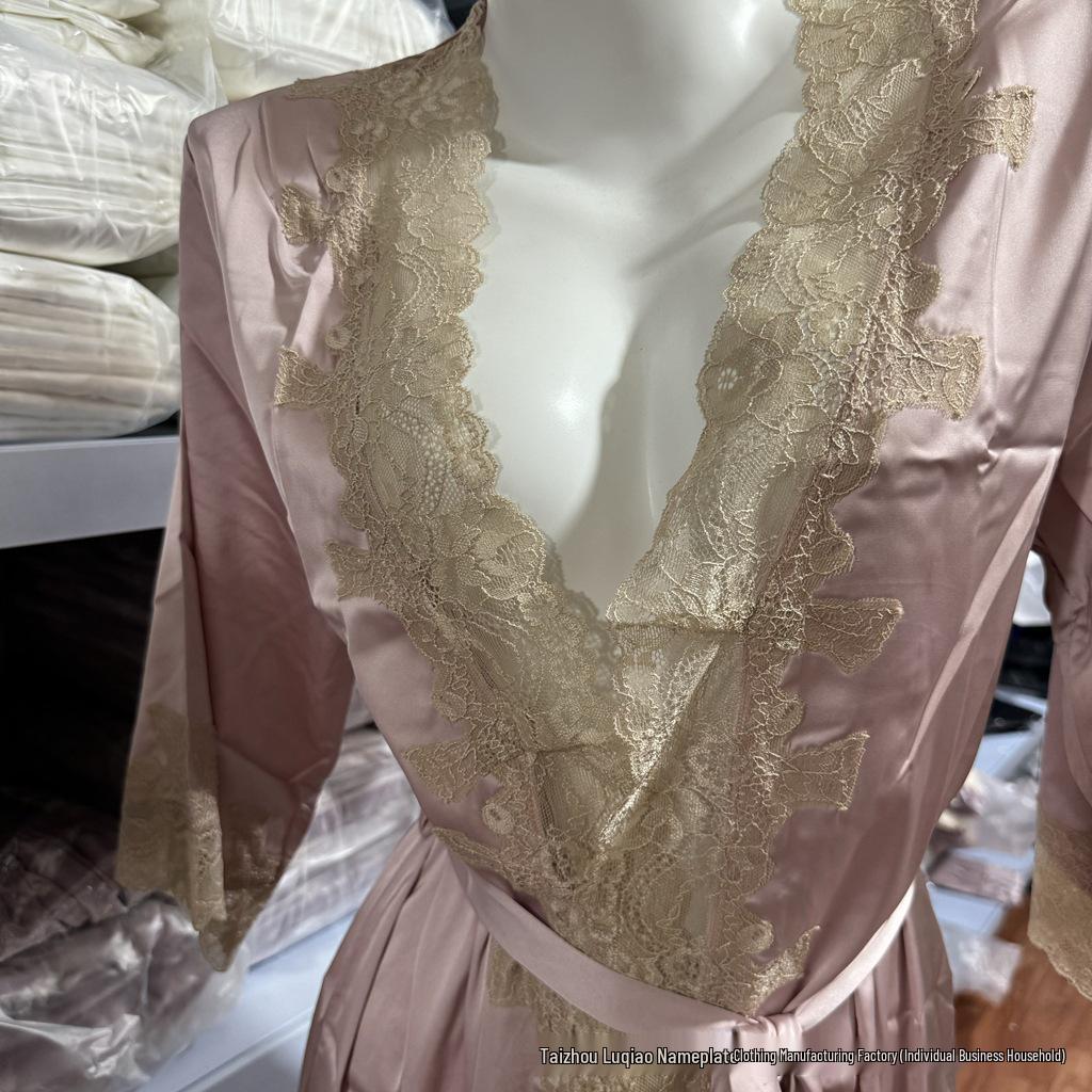 7019 Women's Sexy Lace Silk Nightgown & Bathrobe Set