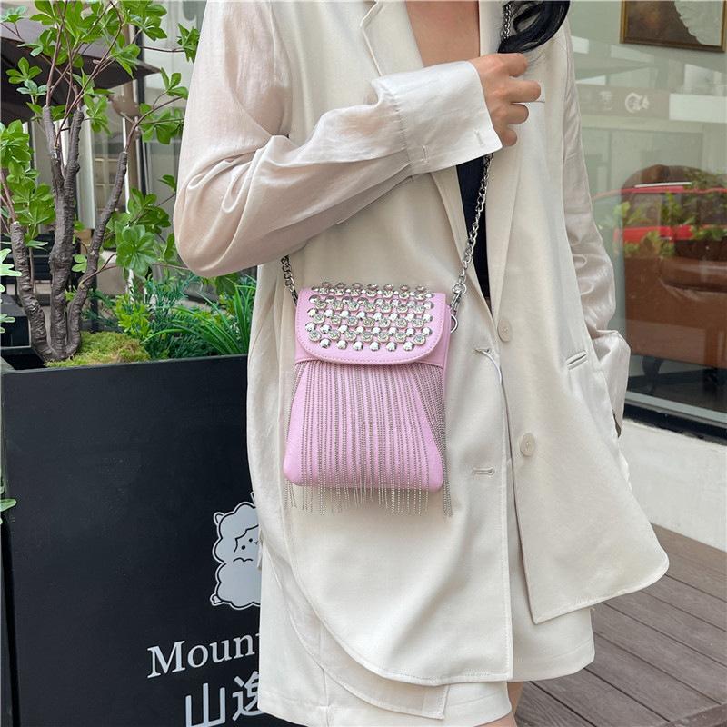 Bags, personalized rivet small bag, 2025 new Korean version fashion, niche and versatile women's chain crossbody small square bag