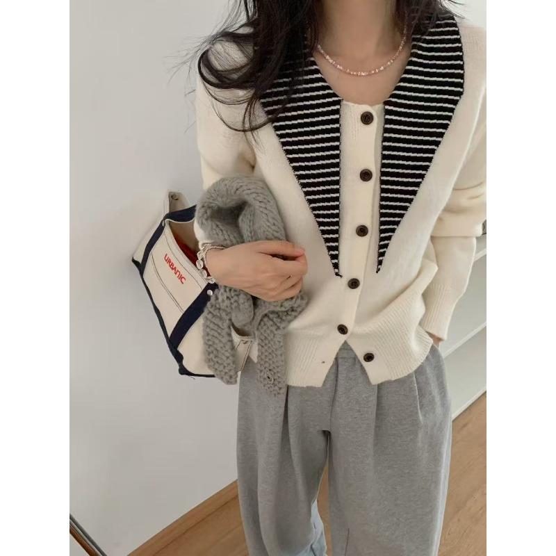 

Early autumn new striped pointed neck knitted cardigan women s soft waxy chic loose long-sleeved sweater jacket women One size