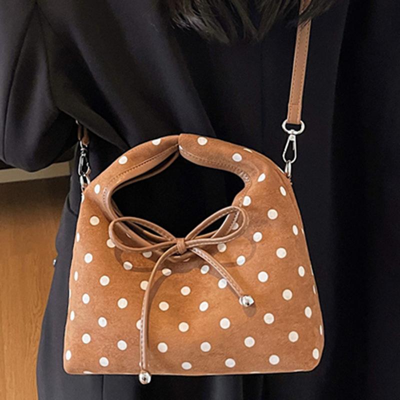 Hochwertige Nischen-Tasche Damen Herbst Neue Mode Schulter-Umhängetasche Tragbare Knödeltasche