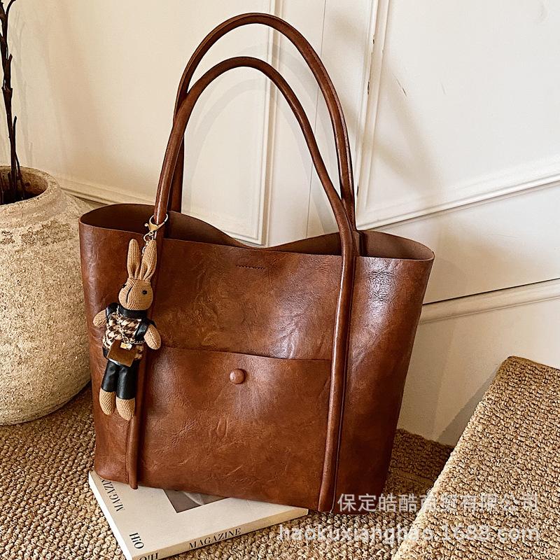 Premium sense retro bag women's autumn and winter 2025 popular texture versatile shoulder bag large capacity tote big bag