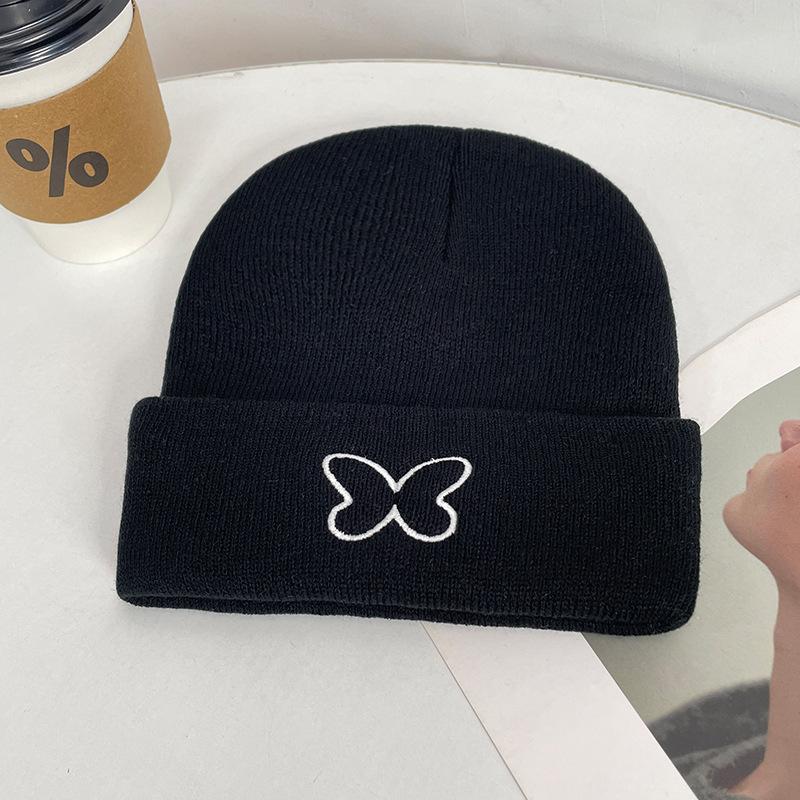 Embroidered butterfly knitted hat women's warm cold hat big head circumference ear protection pullover hat versatile bag head wool hat