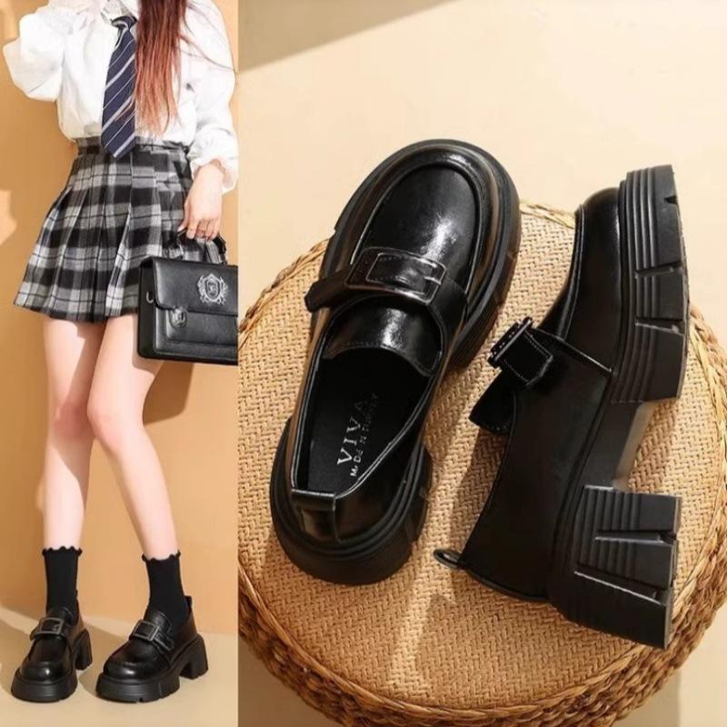 Black with skirt versatile loafers 2025 new spring and autumn retro British style small leather shoes with heightened thick soles