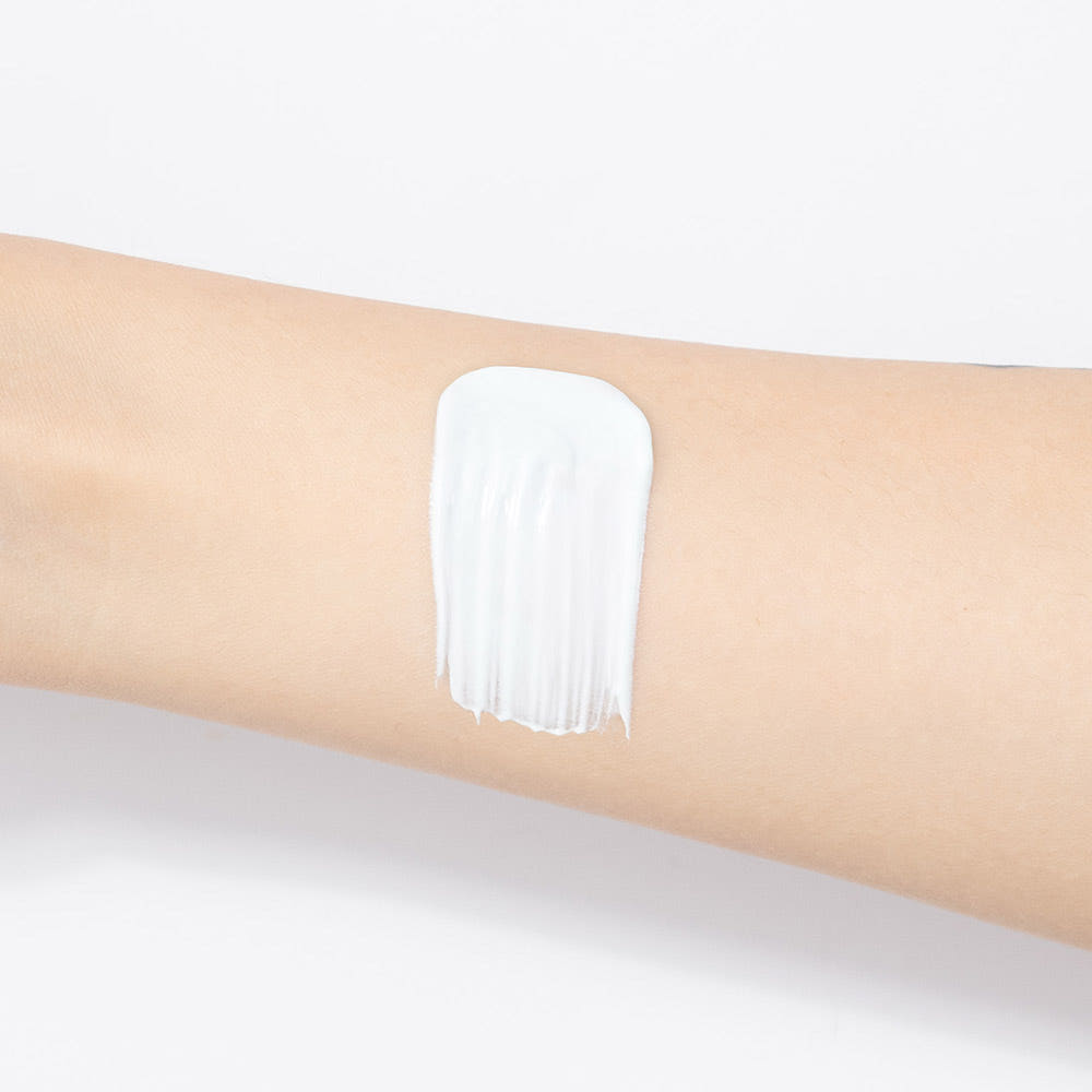 Farmstay Hyaluronic Acid Water Tox Tone Up Sun Cream 60g SPF50+ PA++++ Hyaluronic Acid Panthenol Hydrating Sunscreen