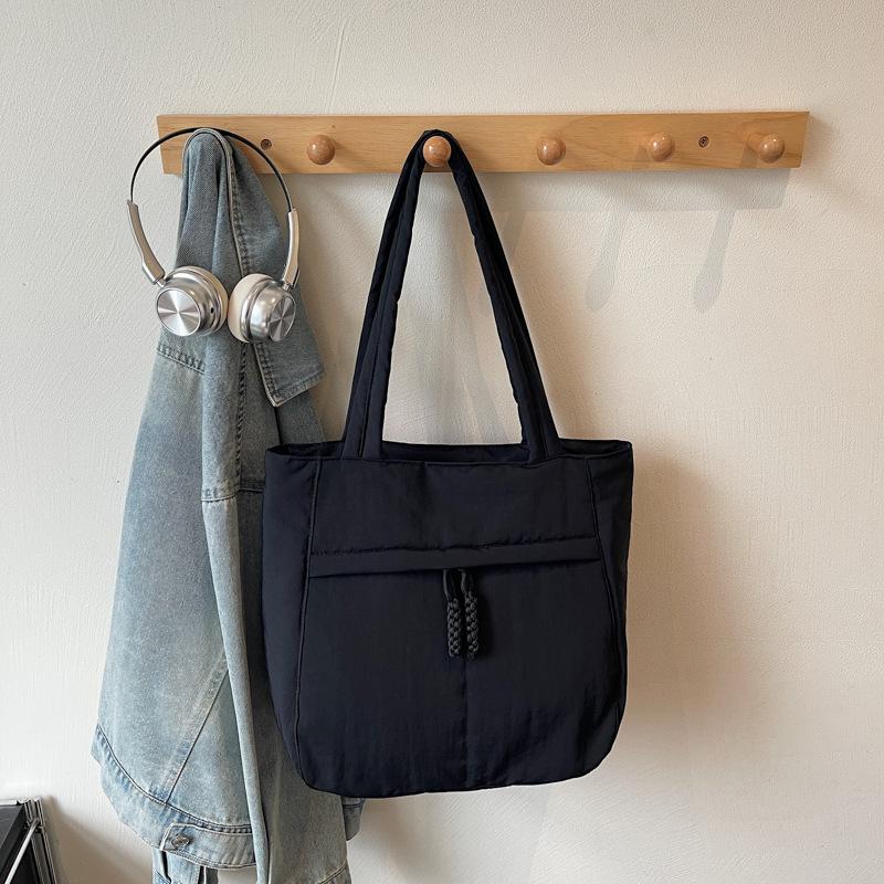 

Fashi Large Capacity Tote Bag Women Casual Storage Bag for Work School Commute Versatile and Comfortable Texture Shoulder Bag чёрный