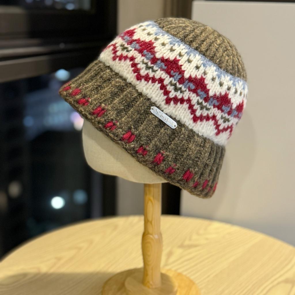 Winter Knitted Warm Contrast Maillard Fisherman Hat Women's Thickened Cold Proof Fashion Woolen Hat Basin Hat