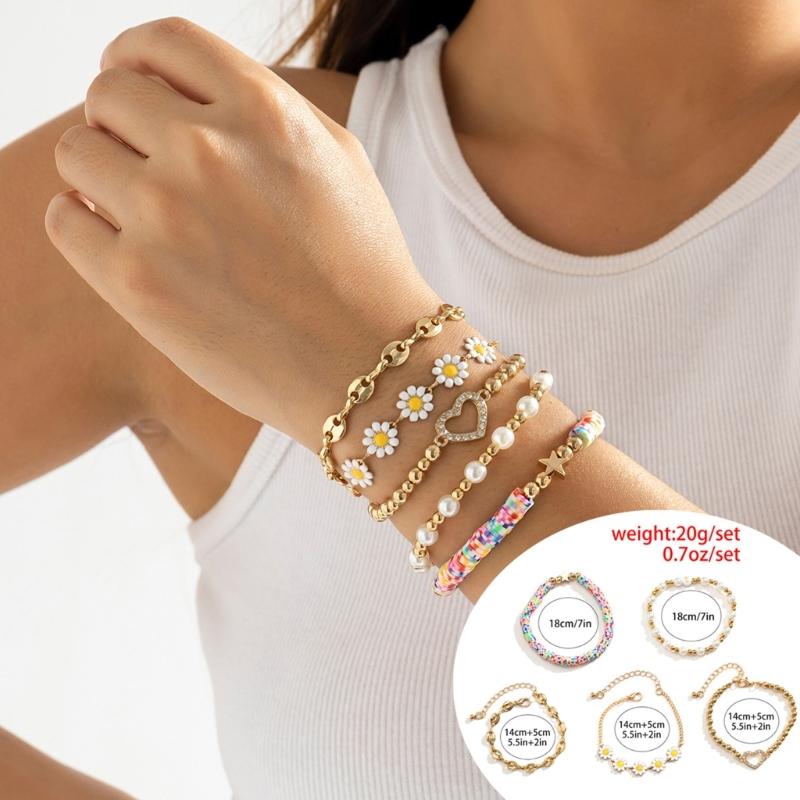 Daisy Pendant Bracelet Set with Faux Pearls Colorful Beaded Handchain Accessory Stackable Wristchain for Women Girls