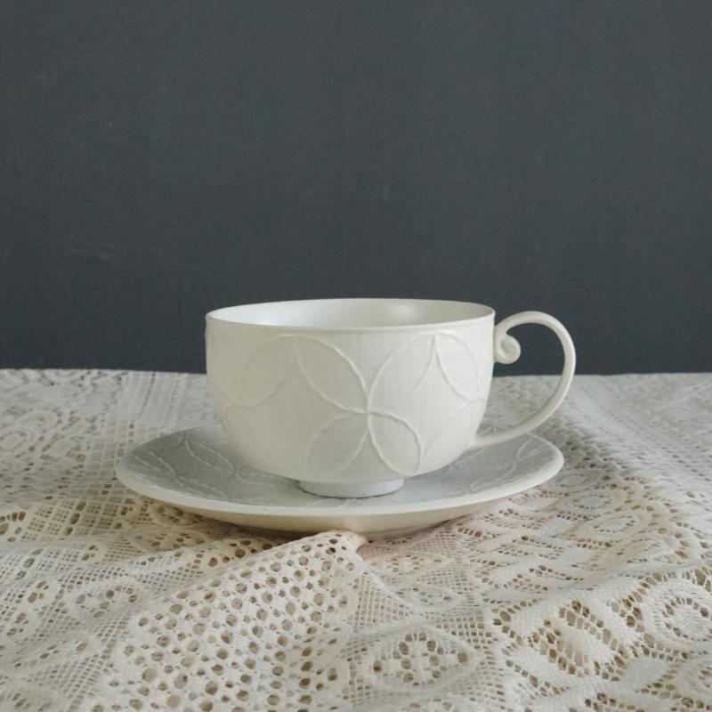 Retro Ceramic Coffee Cup and Saucer Set Light Luxury Ceramic Cup Niche Coffee Cup Latte Afternoon Tea Cup and Saucer Set