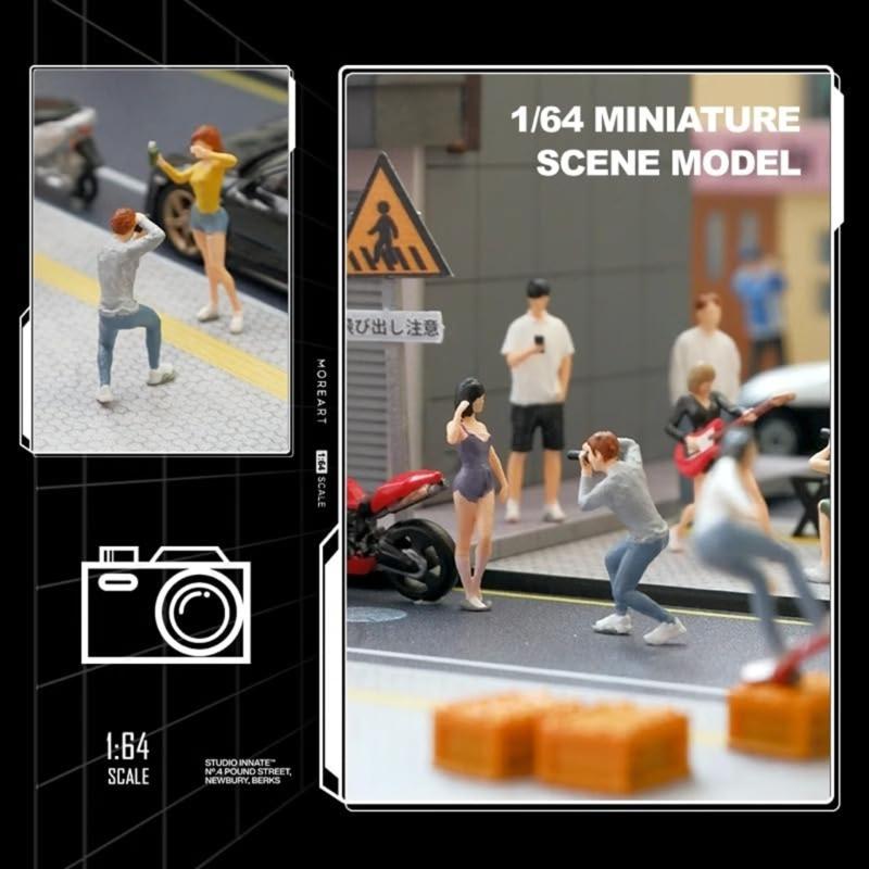 1:64 Scale Hand Painted Resin Collectible Figure Miniature Model Accessories Realistic Photographer Figure Model Gift