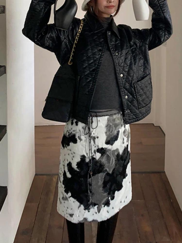 BLUETIQU Umweltfreundlicher flauschiger Kuhmuster-Fellimitat-Rock mit Taillenband