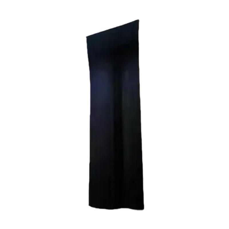 LR160384 or LR160380 fits the textured door trim panels of the 2020 Land Rover Defender.
