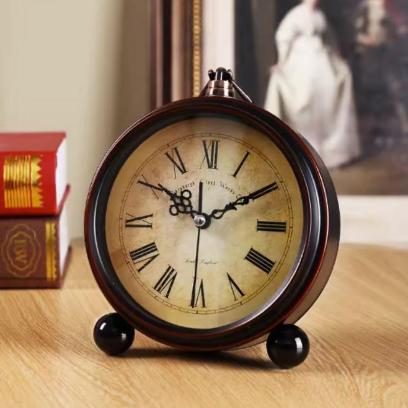 Retro Small Alarm Clock Desktop Countertop Clock Ornament Seat Clock Mute Old Man Clock Home Bedroom Clock Table Pendulum Clock