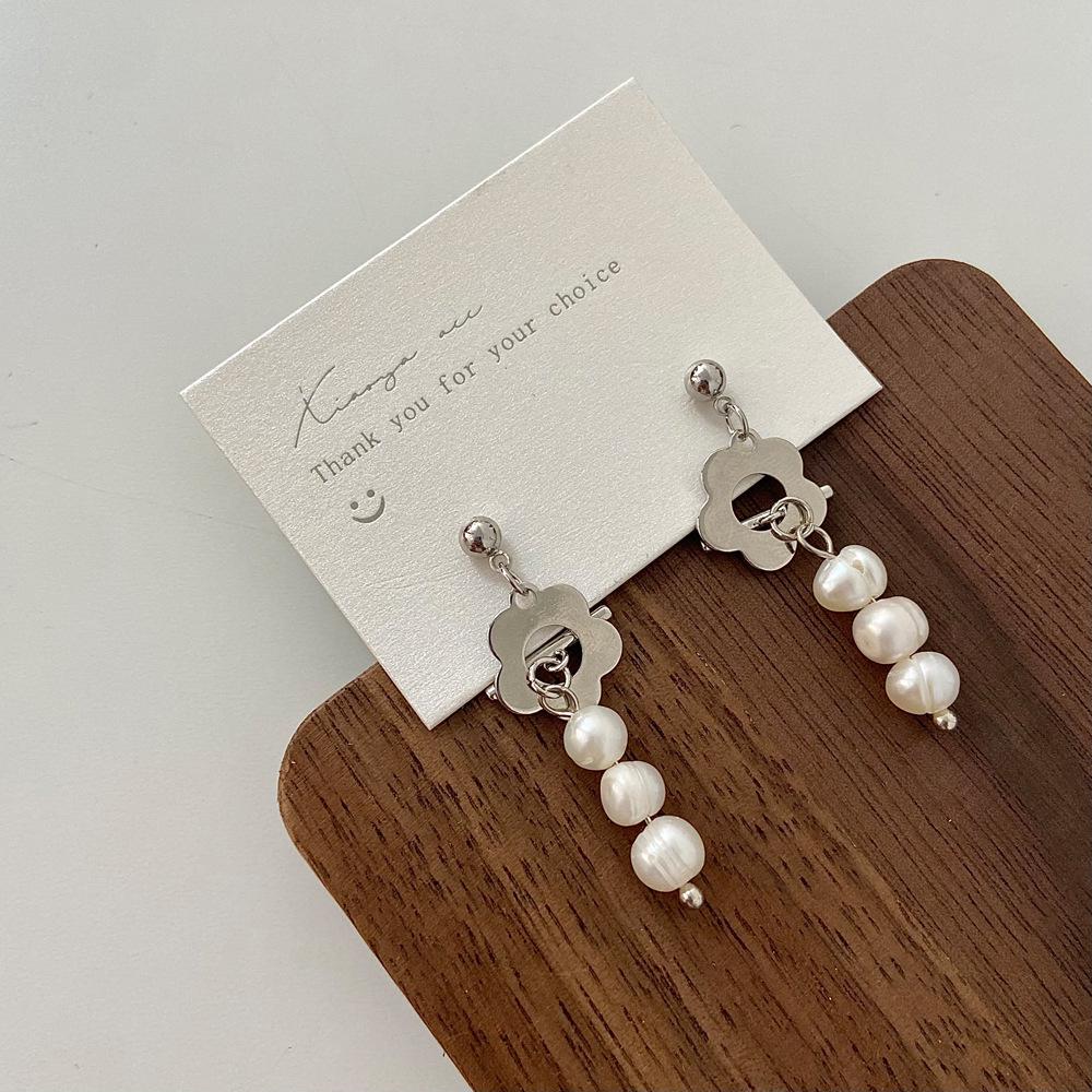 

Элегантные женские серьги-подвески с пресноводным жемчугом и простые серьги-гвоздики