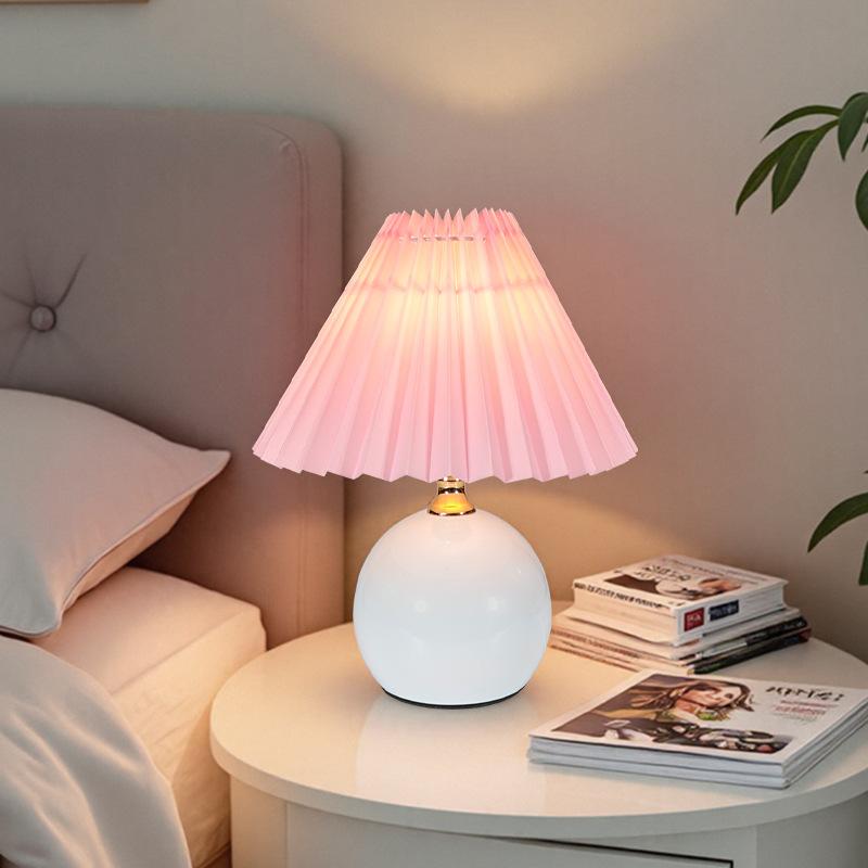 Pleated Cream-Style Table Lamp, Bedroom Bedside Lamp, Nordic Night Light, Dimmable Eye-Caring Lamp for Amazon