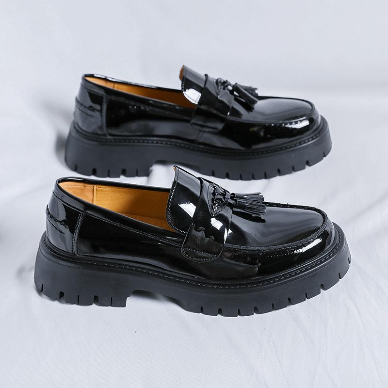 Street Style Men's Loafers Fashion Tassels Leather Slip On Shoes Outdoor Casual Formal Bussiness Footwear Leisure Walk Moccasins