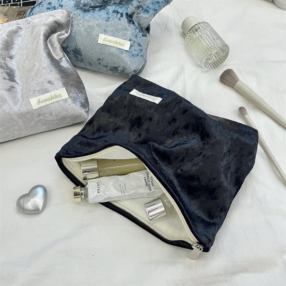 Velvet Handhold Storage Cosmetic Bags Cases for Women Makeup Travel Toiletry Organizer Zipper Pouch Shopping Cards Storage