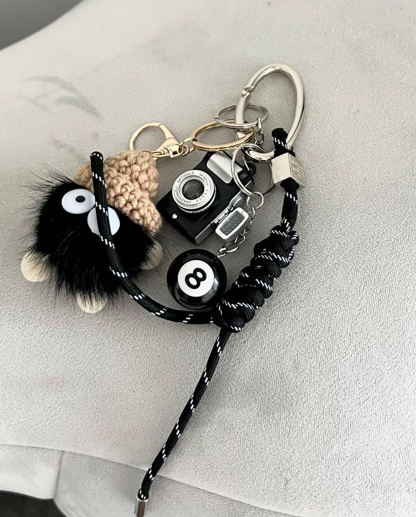 Oryginalny Niszowy Design Brelok do Kluczy Samochodowych w Stylu Jamnika Zawieszka do Torby