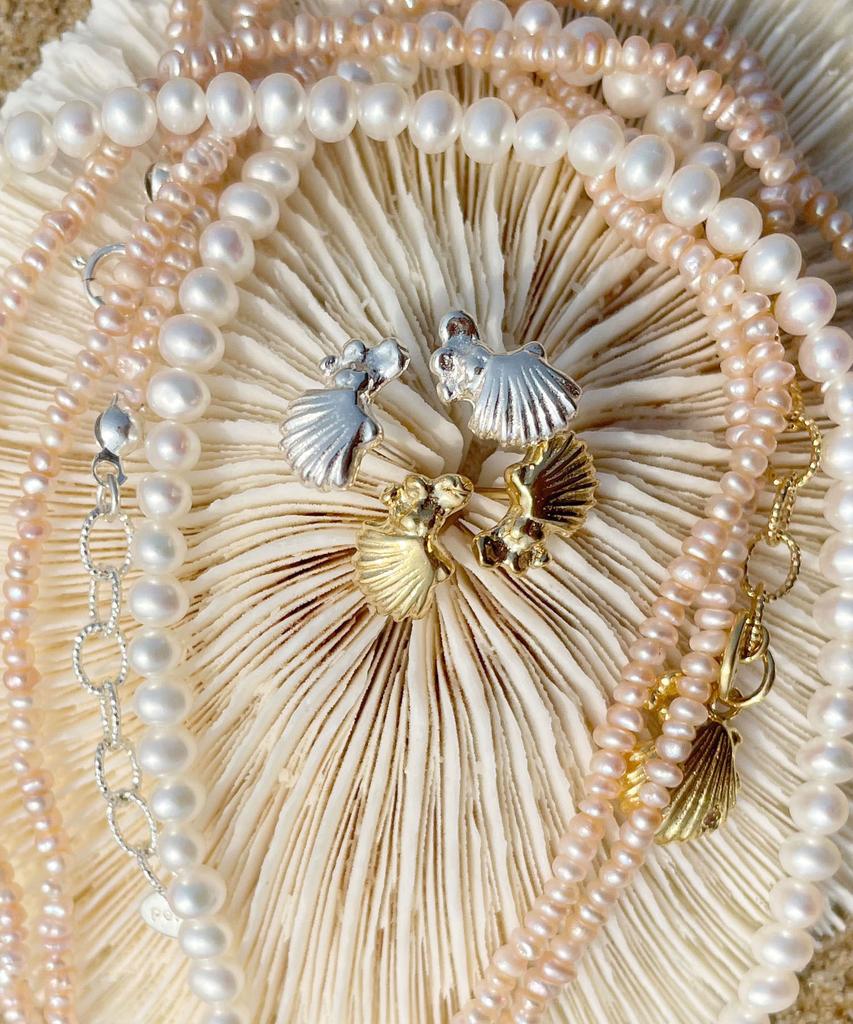 Persy Baby Seasheel Stud Earring