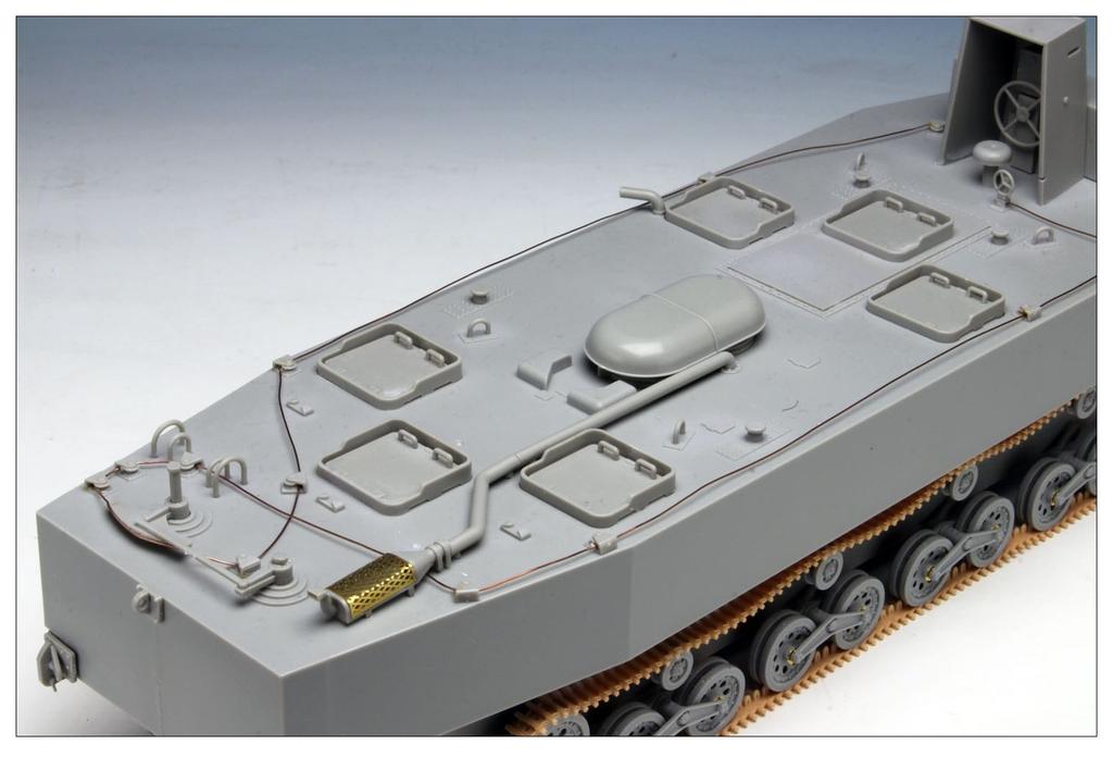 Dragon Scale World War II Imperial Japanese Navy Type 4 Katsu Plastic Model Kit 1/35 (DR6839)