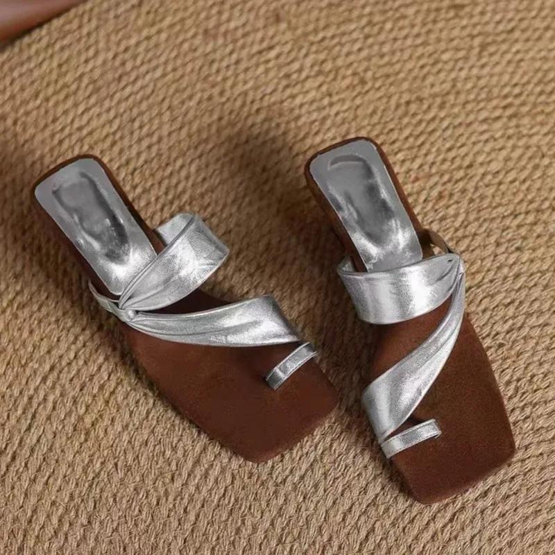 High Heels Damen Hausschuhe Zehensteg Sandalen mit Absatz Designer Neue Sommerschuhe 2025 Elegant Kleid Marke Frau Party Pumps Sandalen