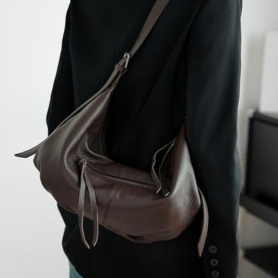 Fashion Women's Bag Shoulder Bag New First-layer Cowhide Messenger Bag Women's Versatile Commuter Large-capacity Dumpling Bag