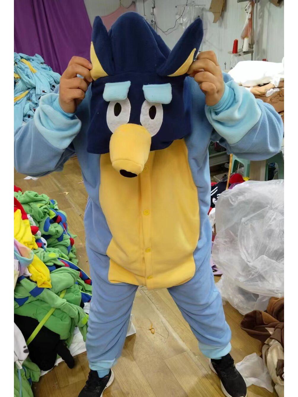 

Пижама в стиле аниме «Bluey and Bingo Holiday» L