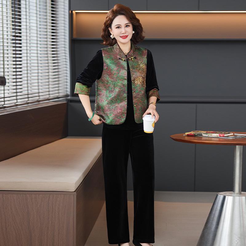 Elegantes dreiteiliges Set mit goldenem Samt-Weste für Frauen mittleren Alters & ältere Frauen - Stilvoller chinesischer Anzug für Frühling/Herbst