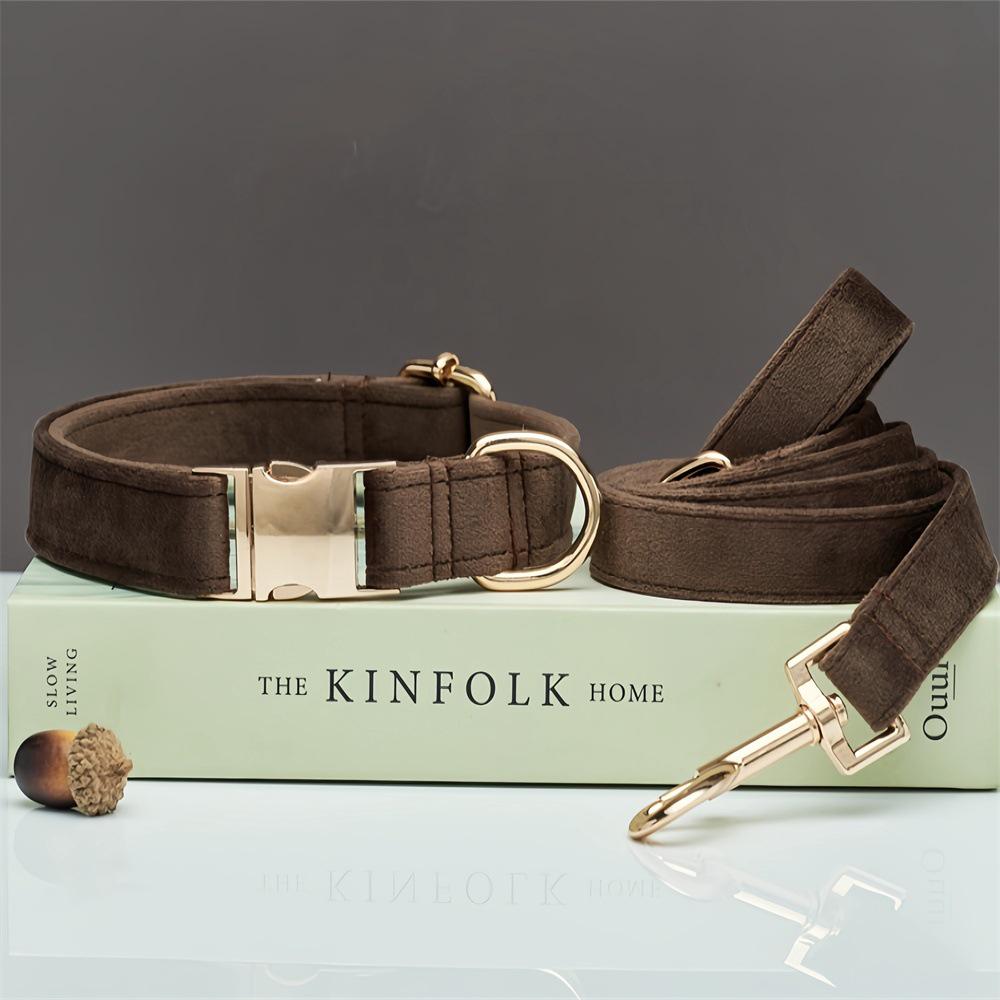 Ensemble collier et laisse pour chien en velours gravé avec boucle métallique réglable