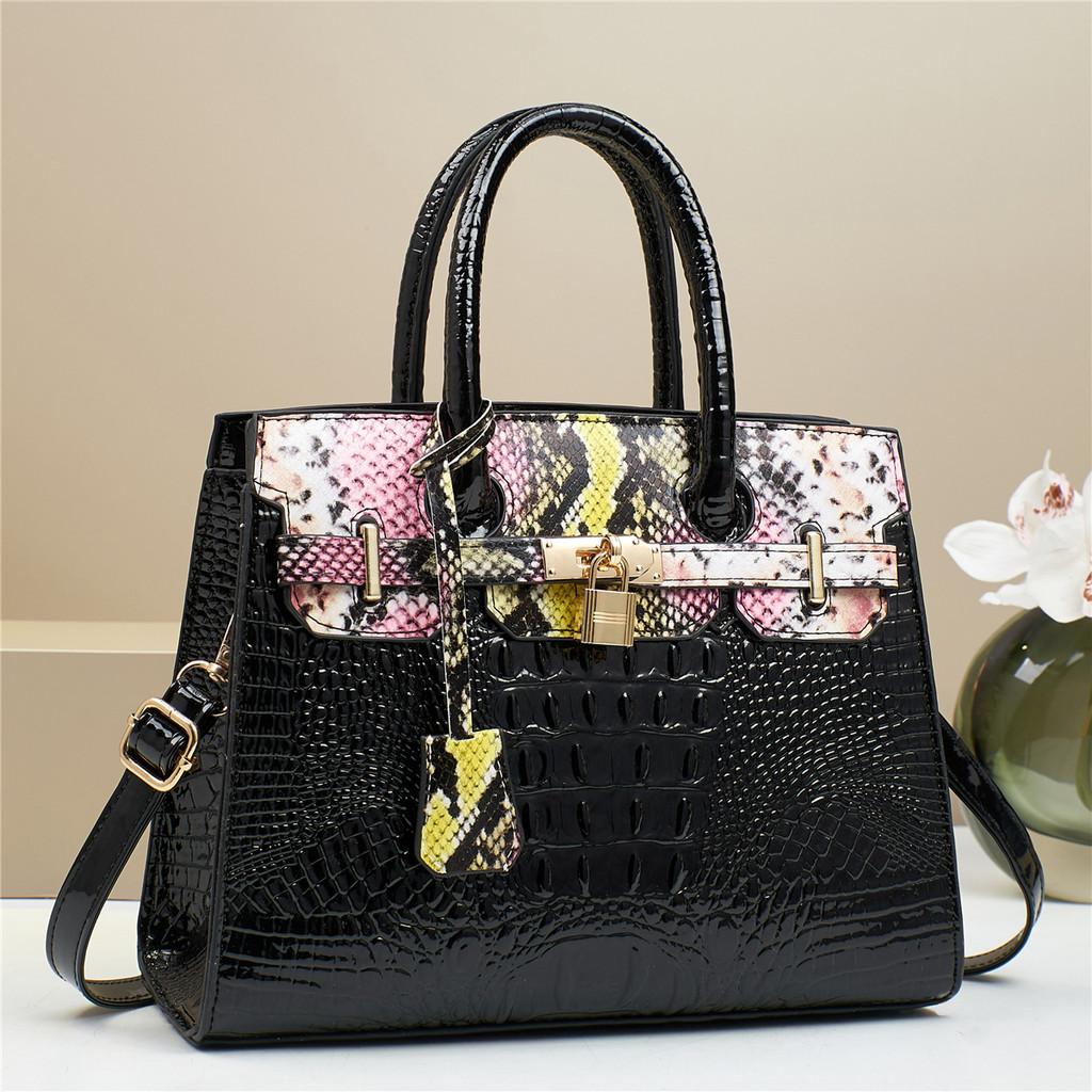 Fashion Color Blocked Gold Buckle Decor Crocodile Texture Women Shoulder Bag For Daily Carry