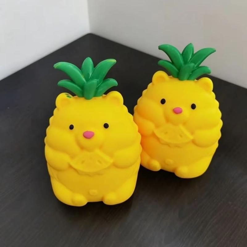 20cm Ananasbär Squishy Fidget Spielzeug Schnelle Rückfederung Schreibtischverzierung Lustiges Dekompressions-Stressabbau-Spielzeug Geschenk für Erwachsene