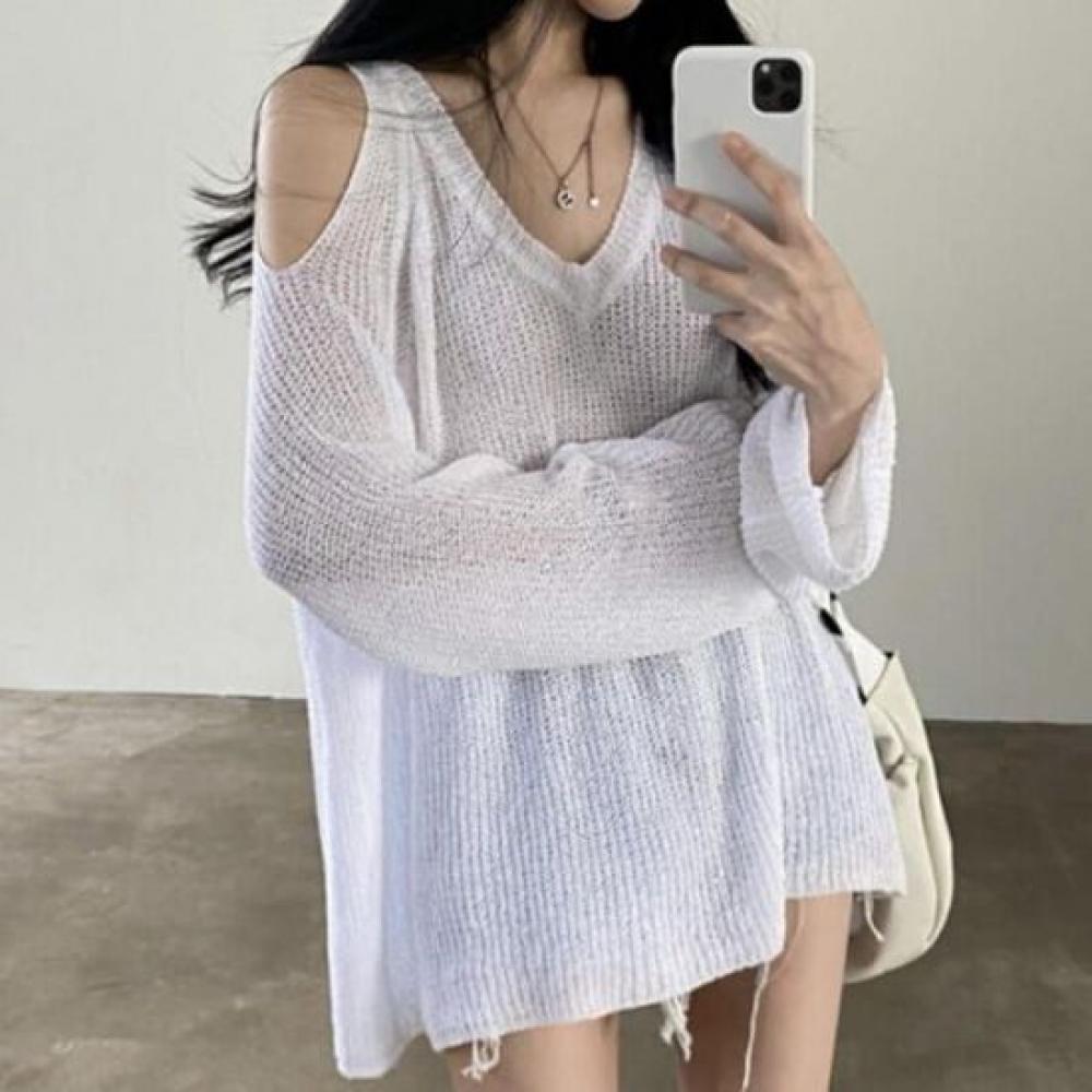 NaVaVa Women V Neck Shoulder Cutout Long sleeVe Knit Nk2903