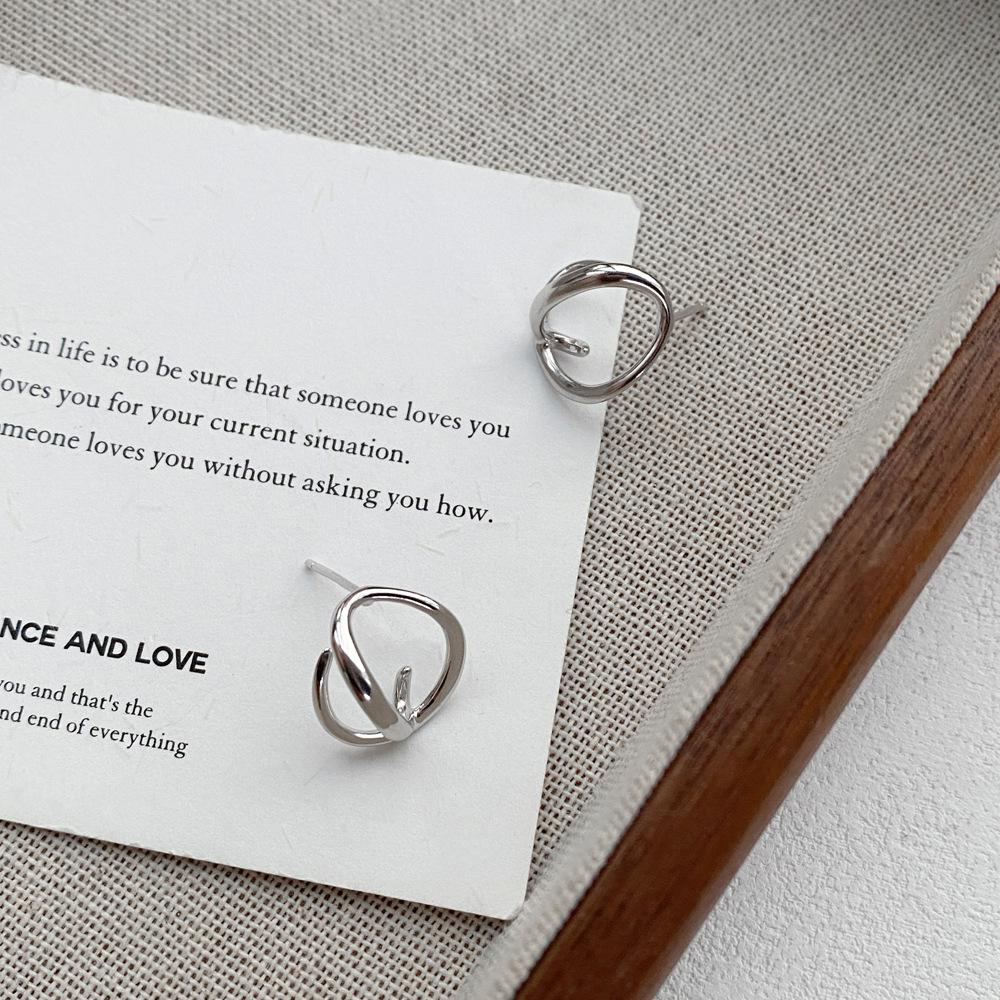 S999 Sterling Silver Korean Geometric Stud Earrings for Women - High-End, Stylish Irregular Hoop Accessory