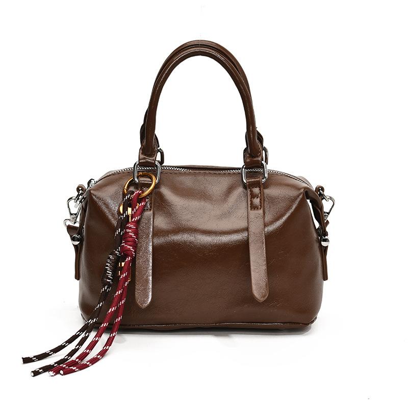 Light Luxury High-end Portable Boston Bag Women 2025 New Versatile Fashion Commuter Oil Wax Leather Shoulder Messenger Bag