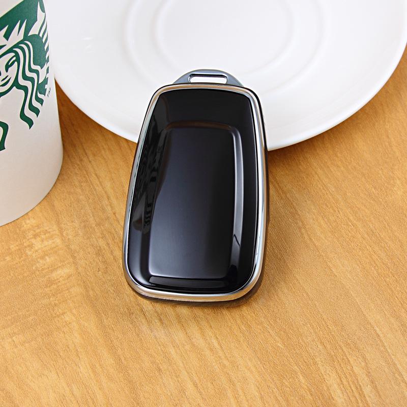 Wilanda Luxury Key Cover with Dedicated Buckle for 2022 Toyota Wilanda - Car Interior Decoration