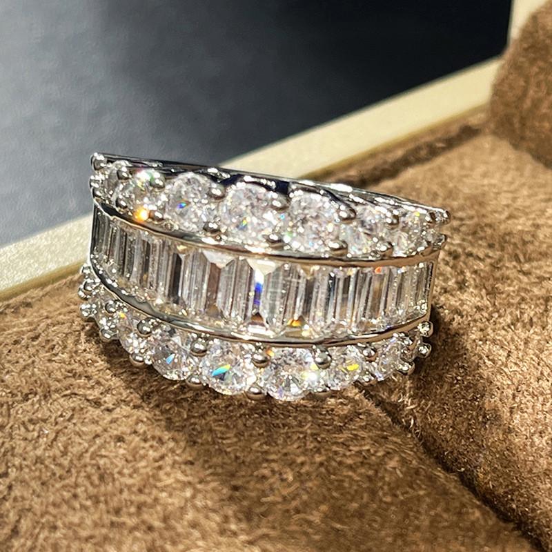 CopperSparkling Crystal Cubic Zirconia Wedding Band Rings for Women Fashionable Female Jewelry Daily Party