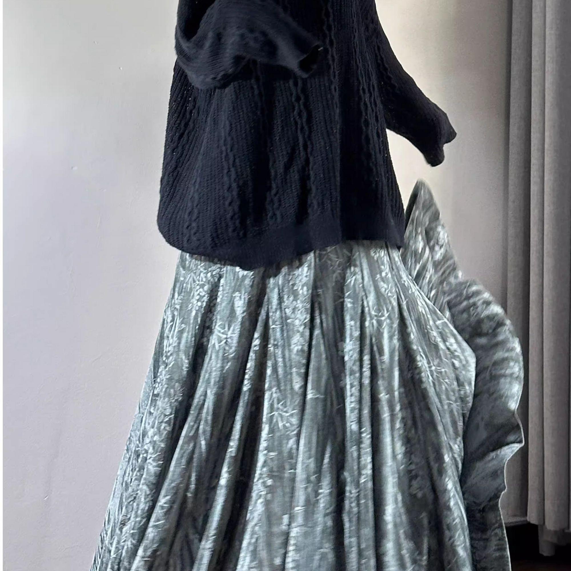 

Ретро жіноча оксамитова довга спідниця з принтом, оксамитова спідниця на осінь та зиму, тепла розкльошена А-силуету one size синьо сірого кольору